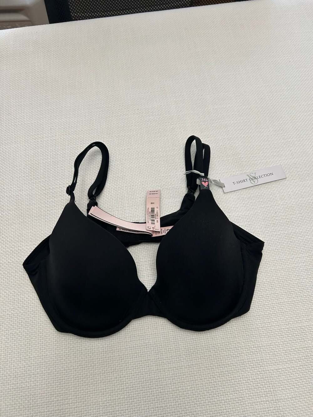 Victoria's Secret T-Shirt Collection Lightly Lined Black Bra, Size 34B